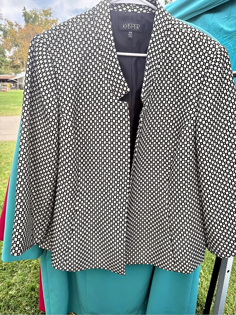 Kasper Black and White Geometric Open Front Jacket